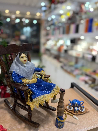 تصویر از پیرزن بامزه